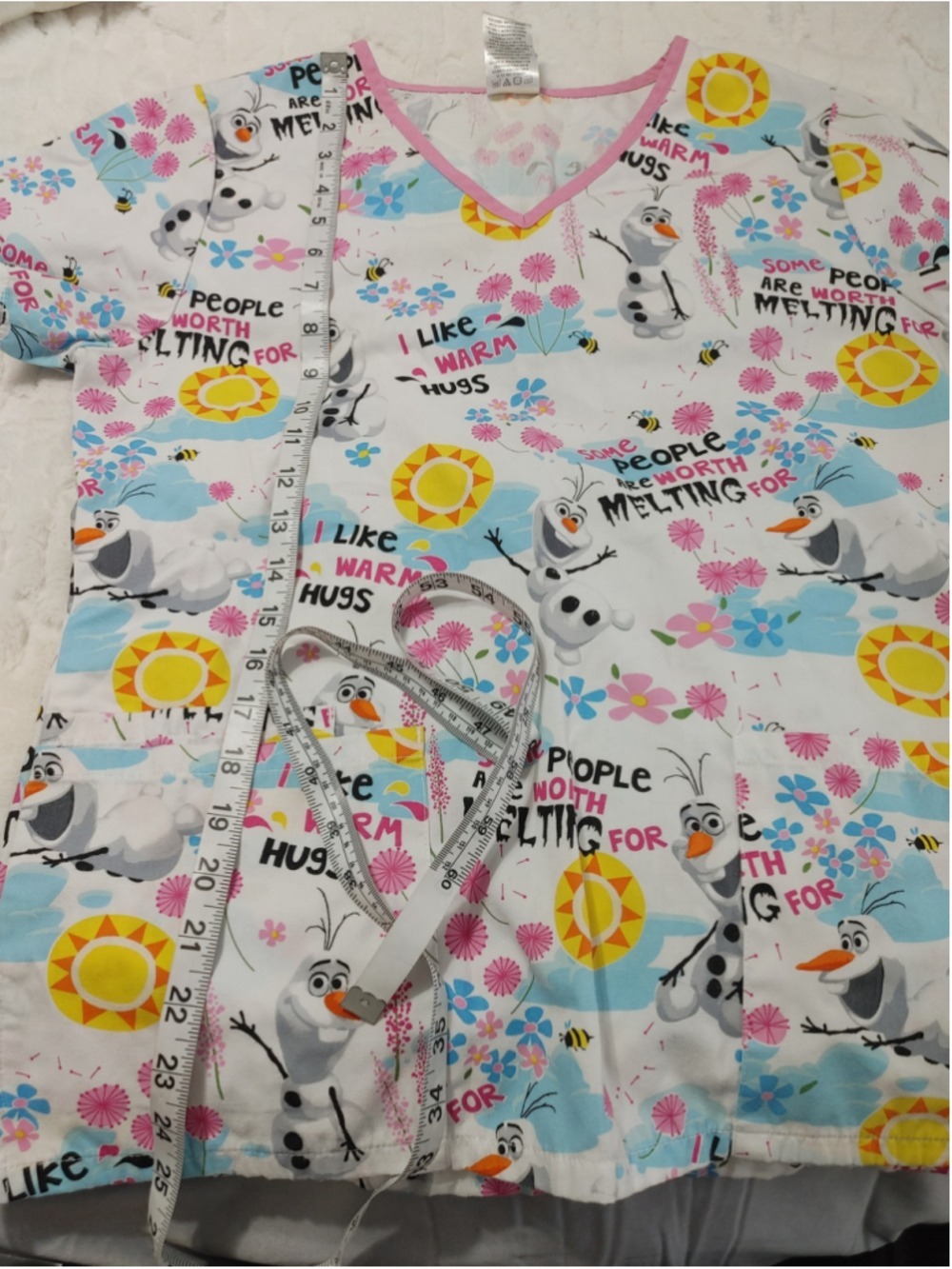 Women's Disney Frozen Olaf Scrub Top XS White Pink - Picture 7 of 7